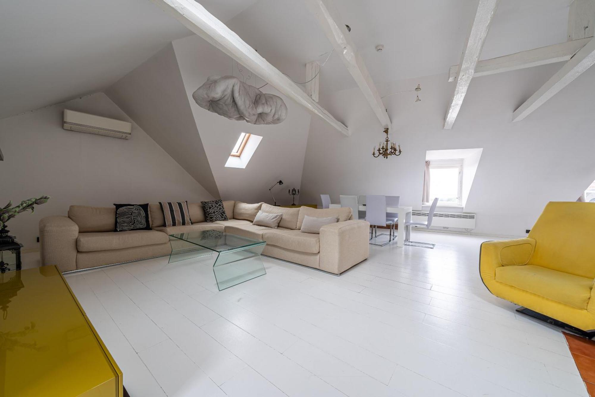 Old Town - Vana Turg Apartment Tallinn Bagian luar foto