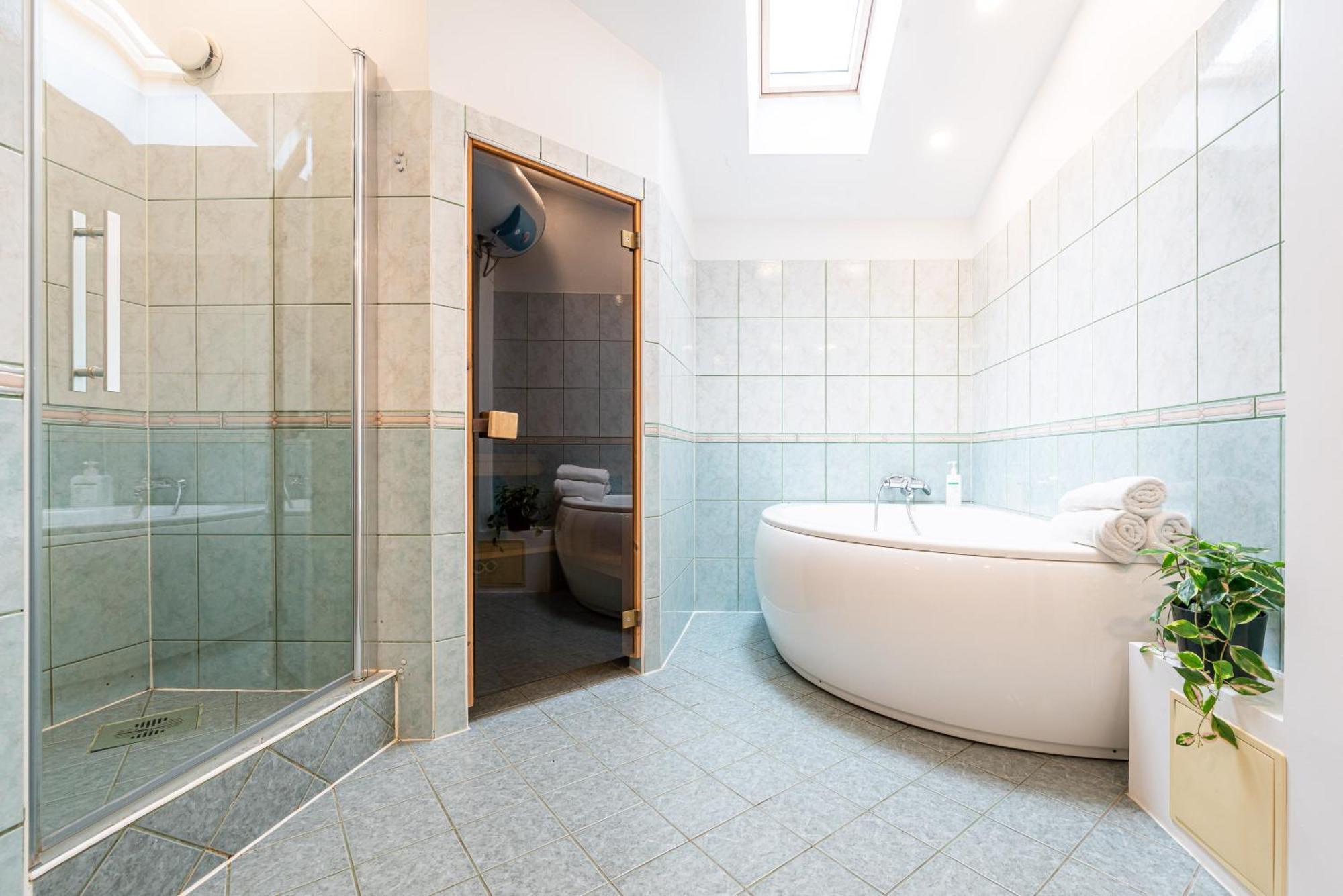 Old Town - Vana Turg Apartment Tallinn Bagian luar foto
